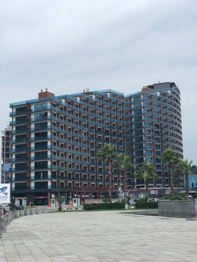 Euphoria Apartments 巴统 外观 照片